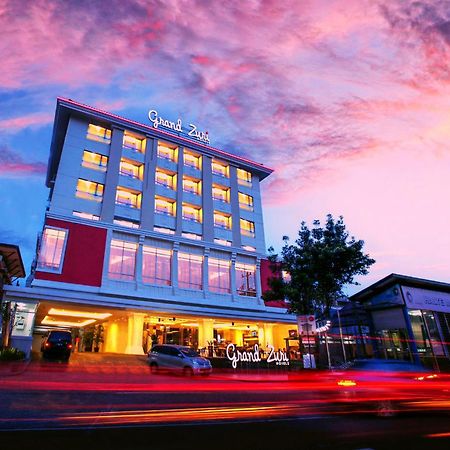 Hotel Grand Zuri Malioboro Yogyakarta Exterior foto