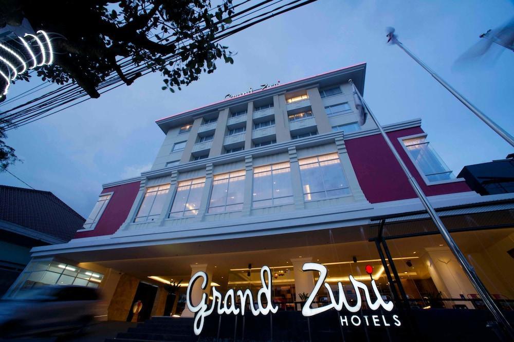 Hotel Grand Zuri Malioboro Yogyakarta Exterior foto