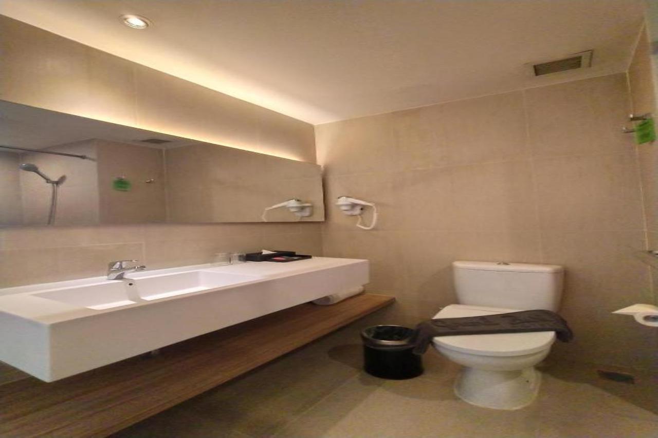Hotel Grand Zuri Malioboro Yogyakarta Exterior foto