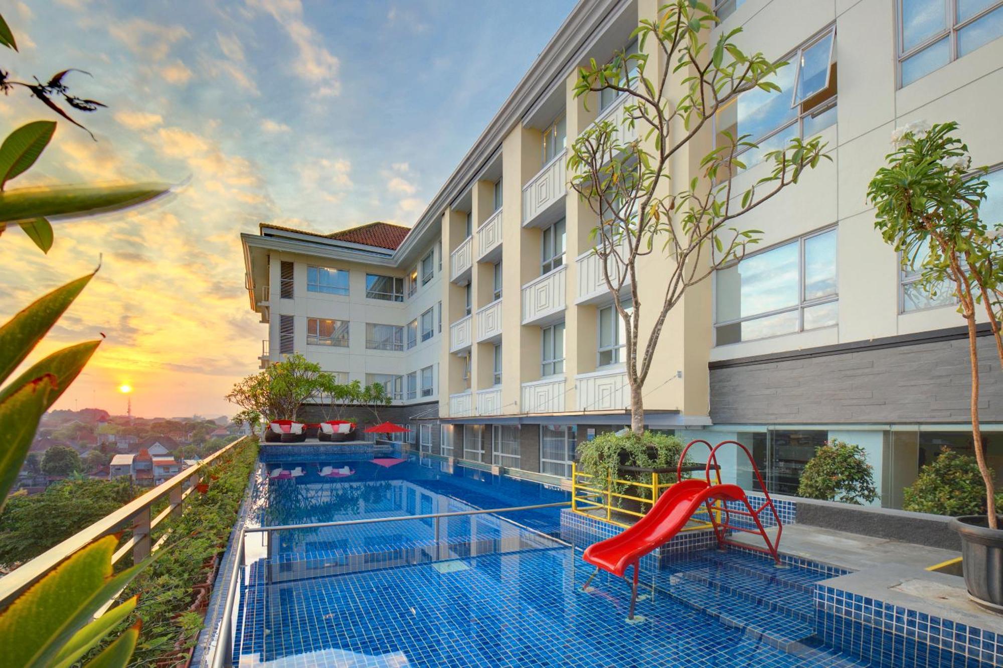 Hotel Grand Zuri Malioboro Yogyakarta Exterior foto