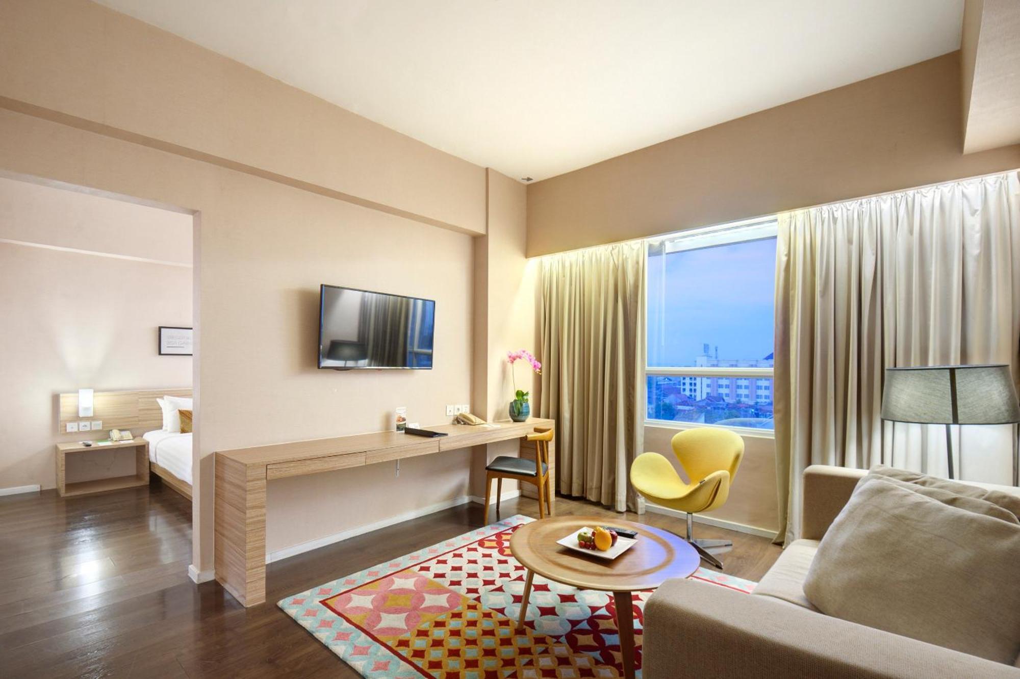 Hotel Grand Zuri Malioboro Yogyakarta Exterior foto