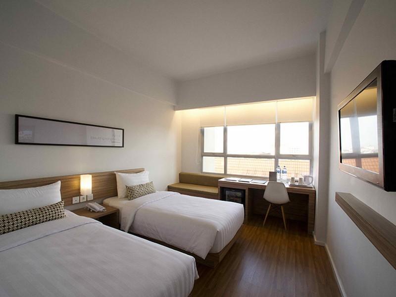 Hotel Grand Zuri Malioboro Yogyakarta Exterior foto