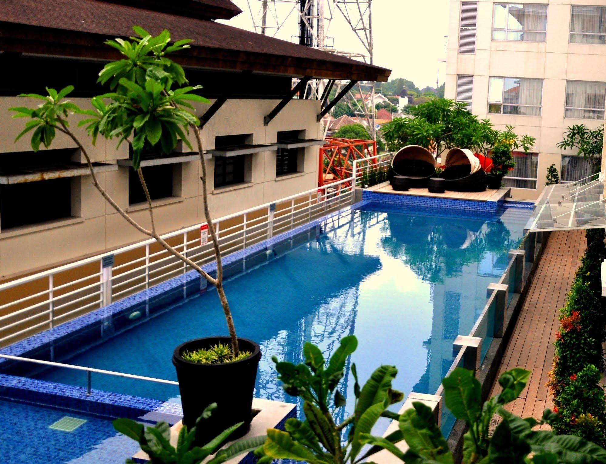 Hotel Grand Zuri Malioboro Yogyakarta Exterior foto